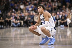 开云下载-铁麻了！克里斯蒂12中1仅拿到3分3板1助 正负值-28全场最低