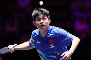 林诗栋横扫吴晙诚晋级8强！一三局压制，第二局拿捏关键分！