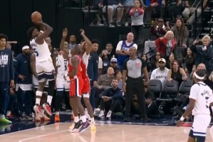 开云官网-芬奇让你传？华子谈夹击中强投：我告诉他“你不想 你想让我投”