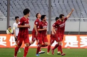 开云官网-上港冬训将迎来两位久违新星回归助阵，未来将挑大梁，值得期待